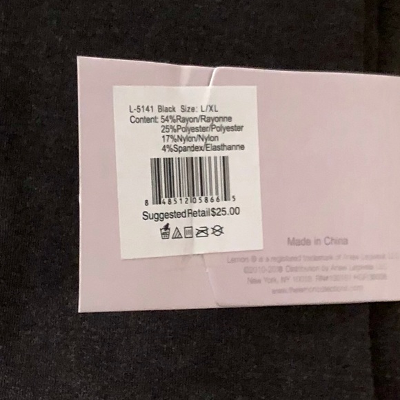 Black Leggings, Diamond Mesh - Picture 5 of 5